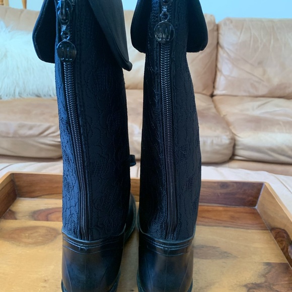 STUART WEITZMAN Tall Black Rain Boots - Picture 7 of 9